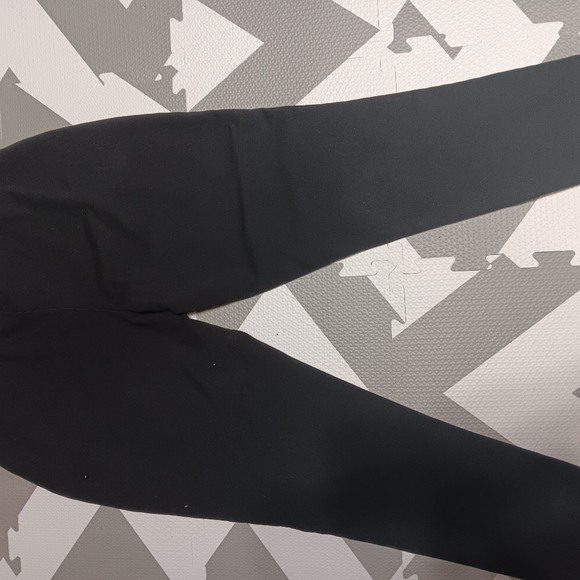 Size Large black leggings brand woman with control - Picture 4 of 5